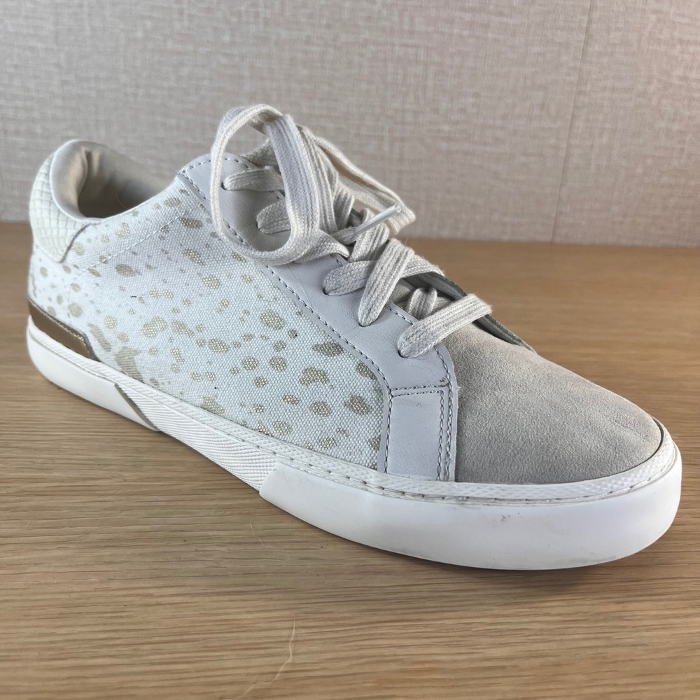 A New Day Womens White Gold Leopard Print Mixed Media Sneakers Size 9